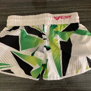Roxy Girls XL shorts - green, white and black